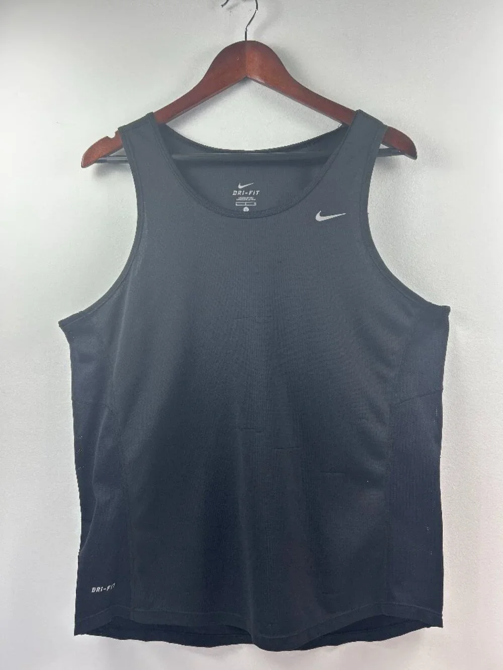 Nike Dri-Fit Black Racerback Athletic Tank Top Size L
